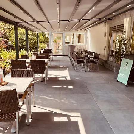 Maifeld Sport- Und Tagungshotel