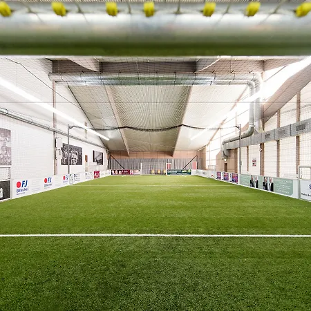 فندق Maifeld Sport- Und Tagungshotel