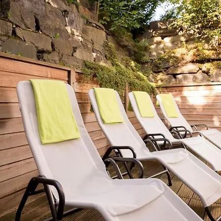 Maifeld Sport- Und Tagungshotel فندق فرل