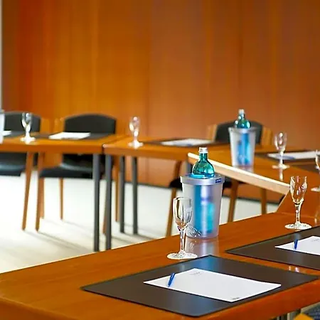 Maifeld Sport- Und Tagungshotel 4*