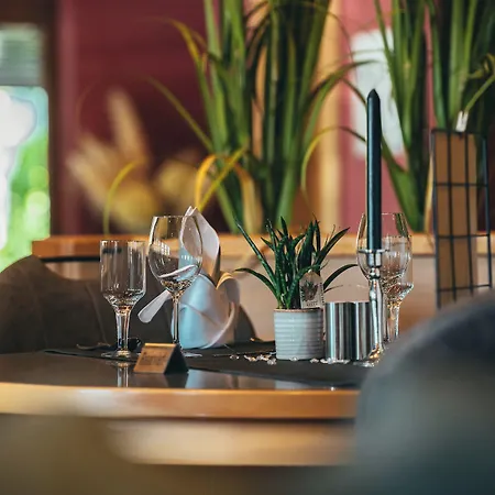 Maifeld Sport- Und Tagungshotel 4*