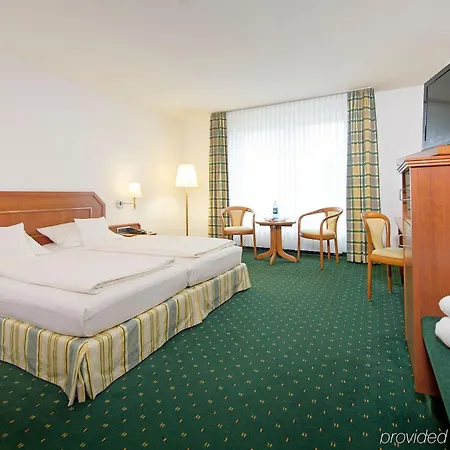 Maifeld Sport- Und Tagungshotel 4* Βερλ