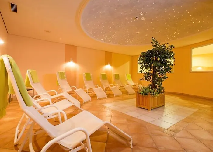 Maifeld Sport- Und Tagungshotel Hotel 4*