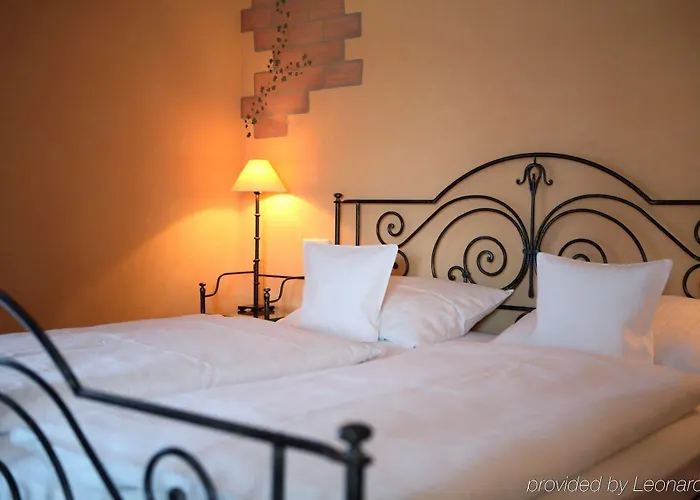 Maifeld Sport- Und Tagungshotel Hotel